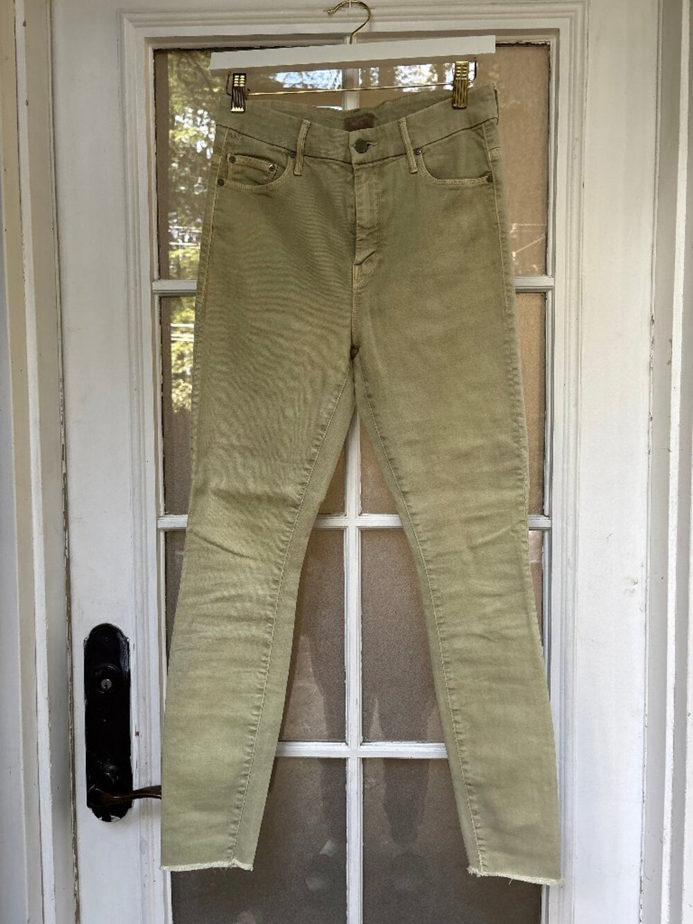 MOTHER High Waisted Looker Fray Jeans – Size 28 – Olive Green - Picture 10 of 14
